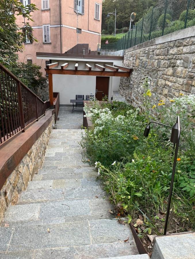 Appartamento Verde Rame In Citta' Alta Con Garage Charme E Relax Bergamo Esterno foto